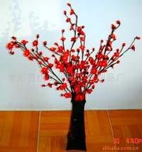 巧手織就春常在——探訪金湖縣織女民間工藝制品廠的純手工毛線花世界